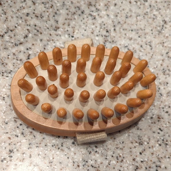 Wooden Massage Brush - Picture 1 of 2
